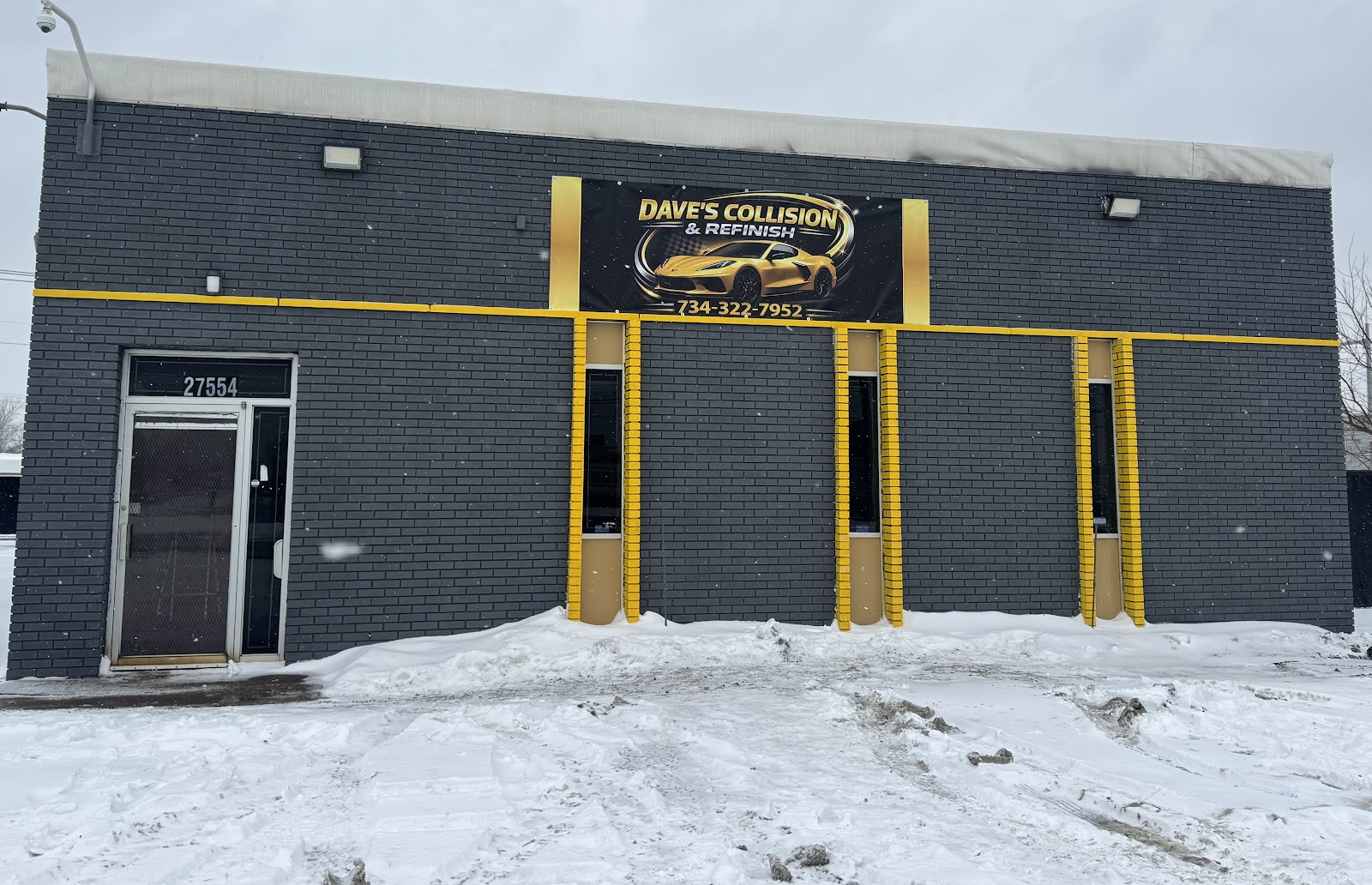 Daves Collision And Refinish in Romulus