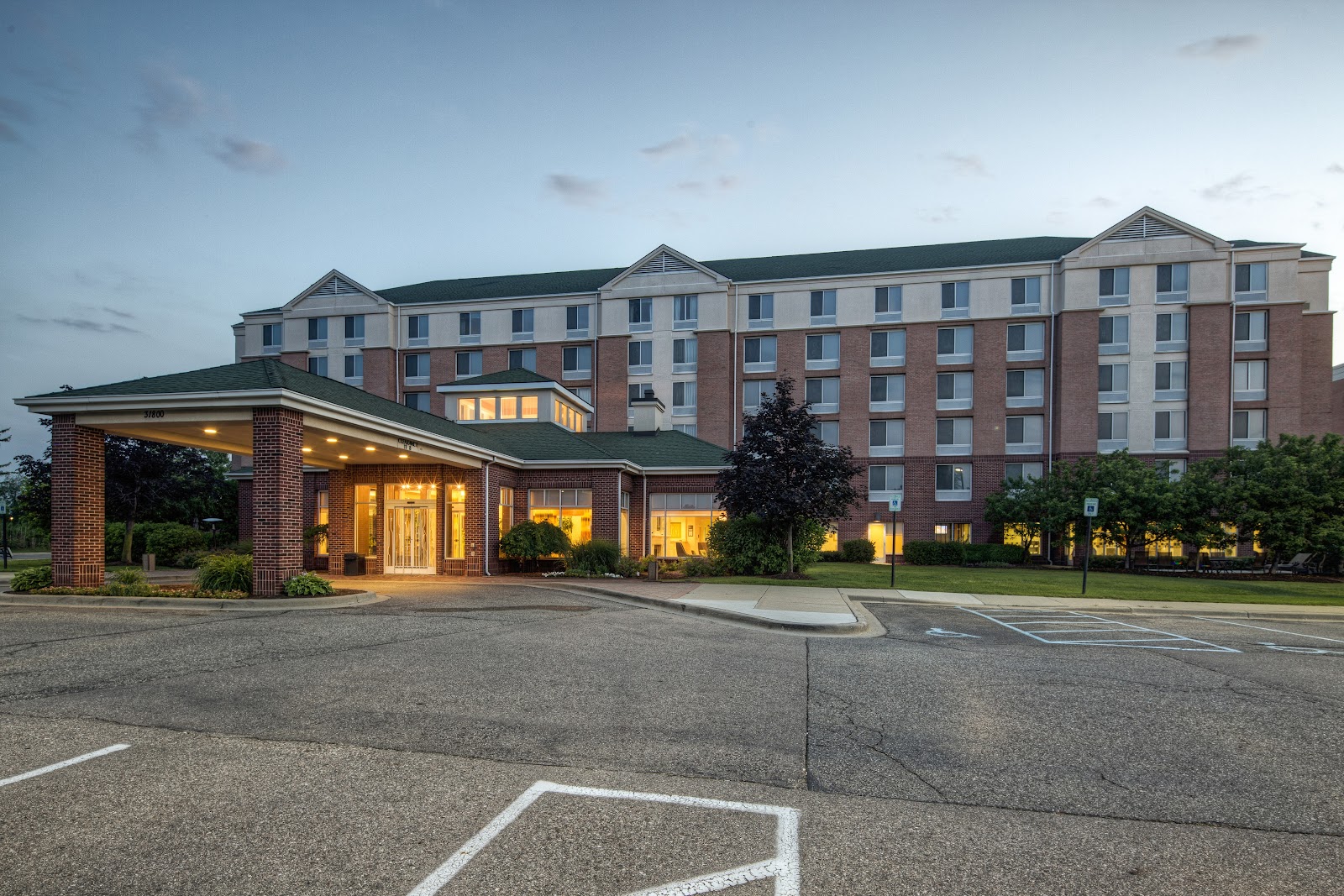 Hilton Garden Inn Detroit Metro Airport — photo