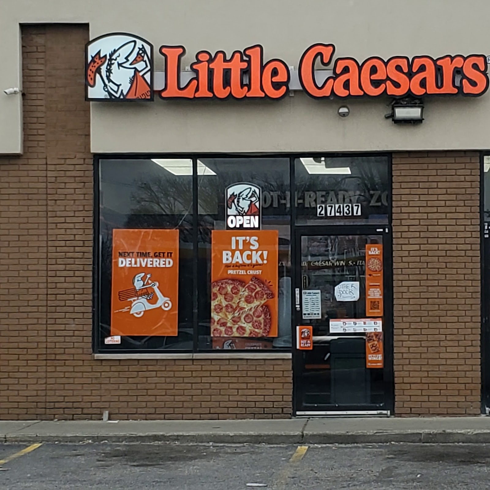 Little Caesars Pizza — photo
