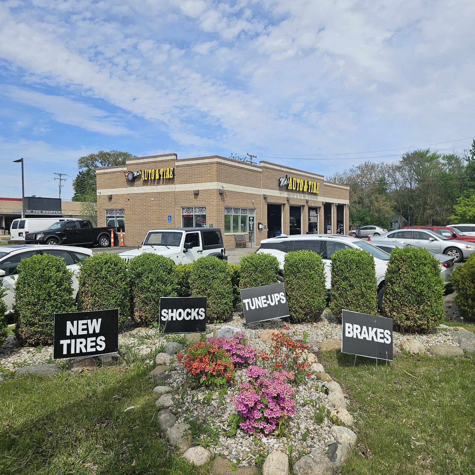 Moe's Auto & Tire in Romulus