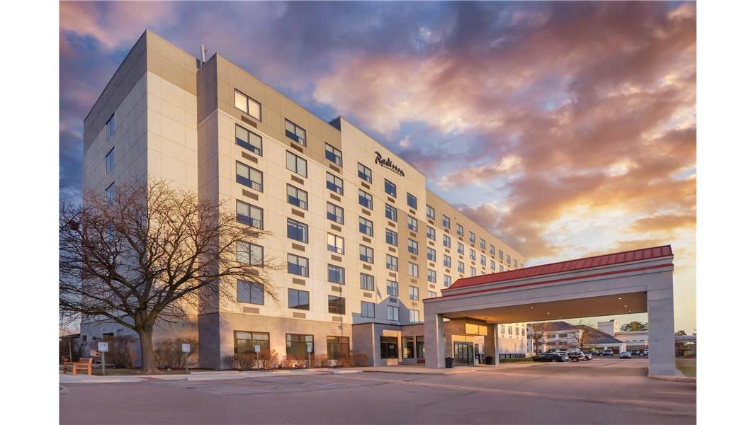 Radisson Hotel Detroit Metro Airport in Romulus