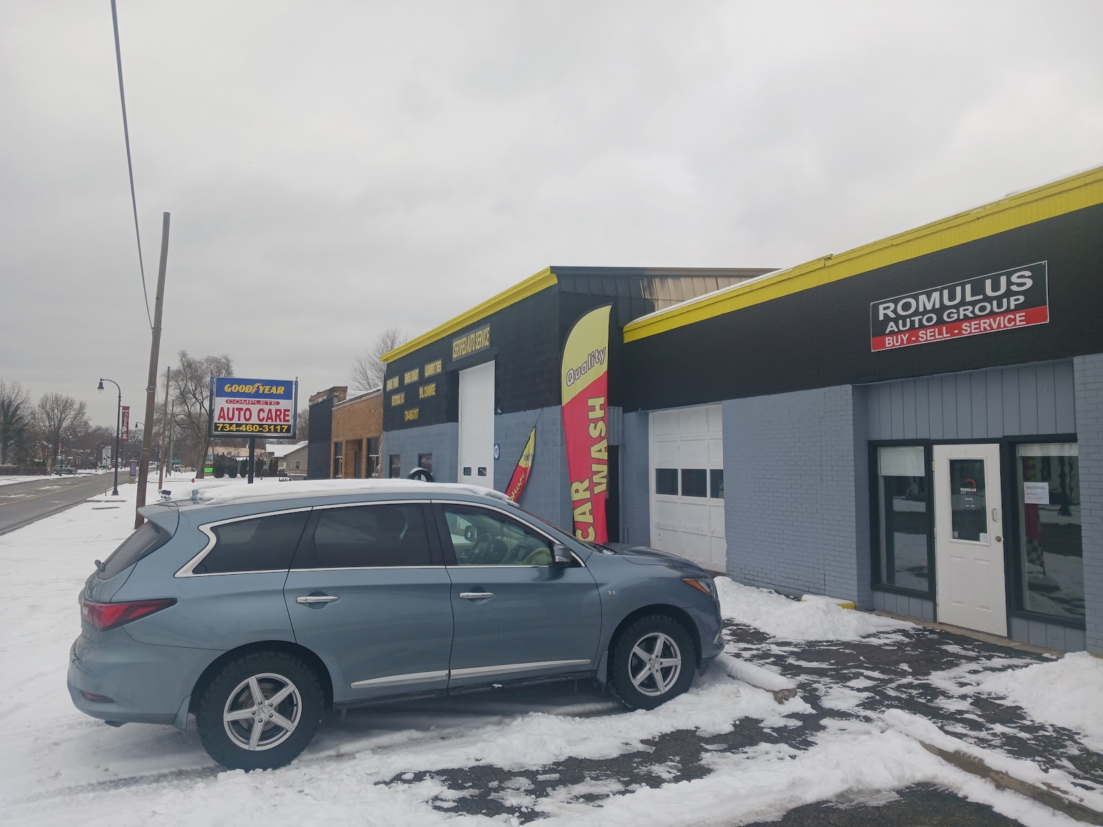 Romulus Auto Repair & Glass — photo