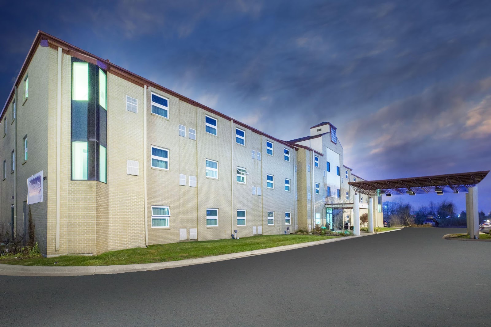 Travelodge by Wyndham Romulus Detroit Airport in Romulus